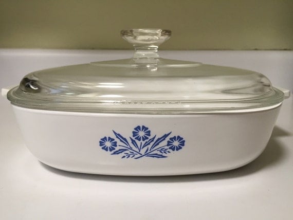 Corning Ware Cornflower 9-inch Casserole Dish with Lid