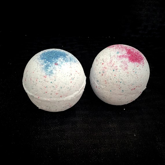 Pink and Blue Bath Bombs by MercuryGaze on Etsy