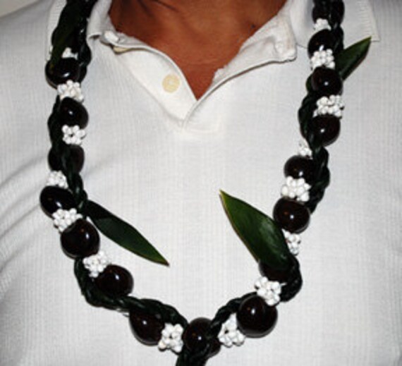 Kukui Nut & Ti Leaf Lei