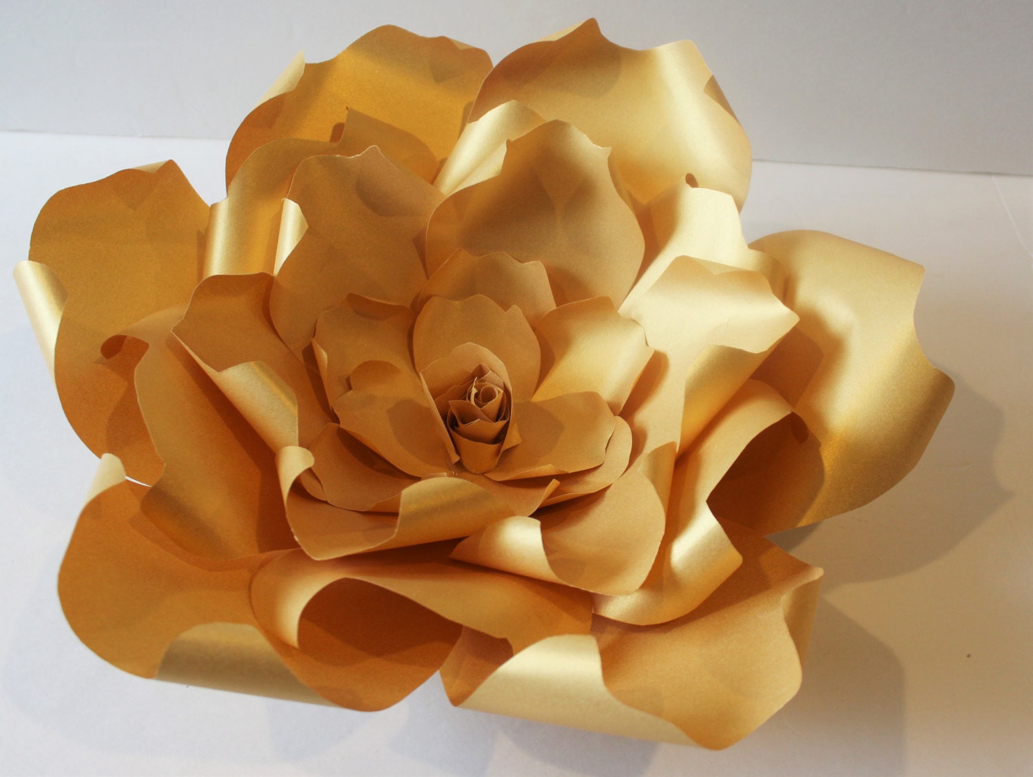 Gold giant Paper flower Paper backdrop wedding flower