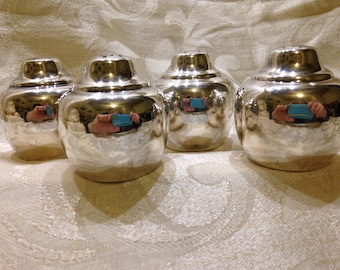 W.M Rogers IS Silverplate Miniature Salt & Pepper Shakers