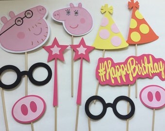 11-pack Peppa Pig Party Themed Photo Booth Props