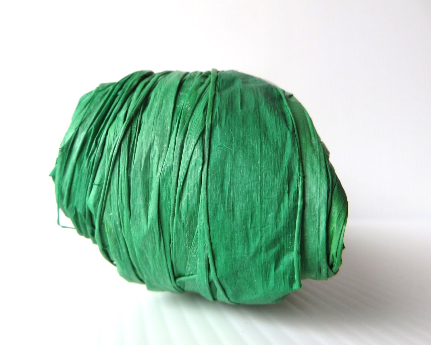 Natural Fiber Raffia Emerald / Raffia by orafabulousfibres1