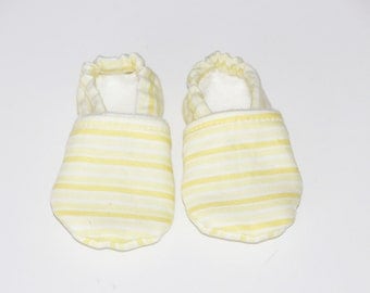 Stay on Booties 0-3 months Yellow and White Stripe