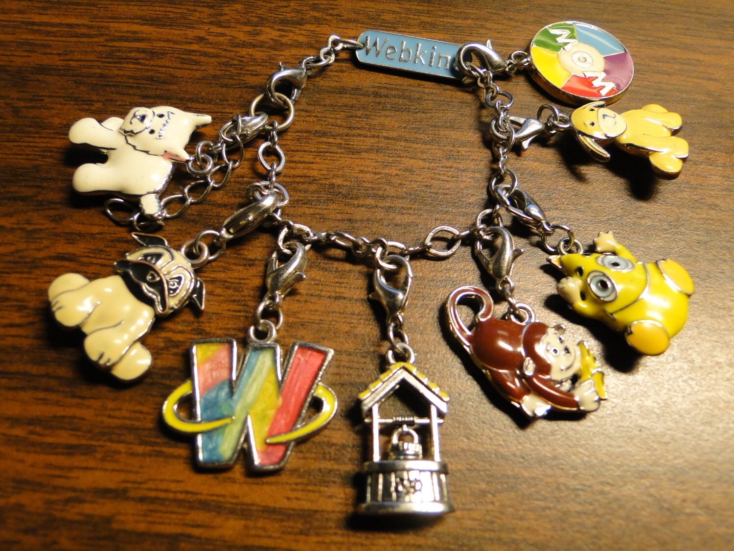 Vintage Childrens kinz Charm Bracelet 8 Signed by EagleDen