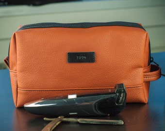 Men's Toiletry bag- boyfriend gift- husband gift- groomsman gift -men's dopp kit Christmass gift graduation gift