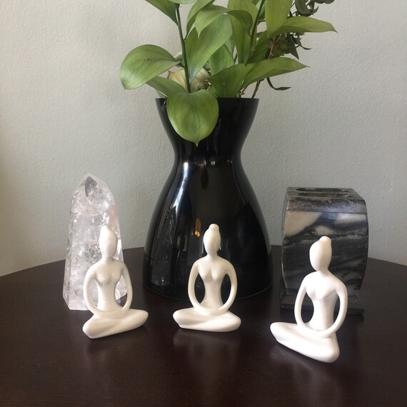 Set of 3 Small White Yoga Figurines Ceramic Female by MaisonJuxli