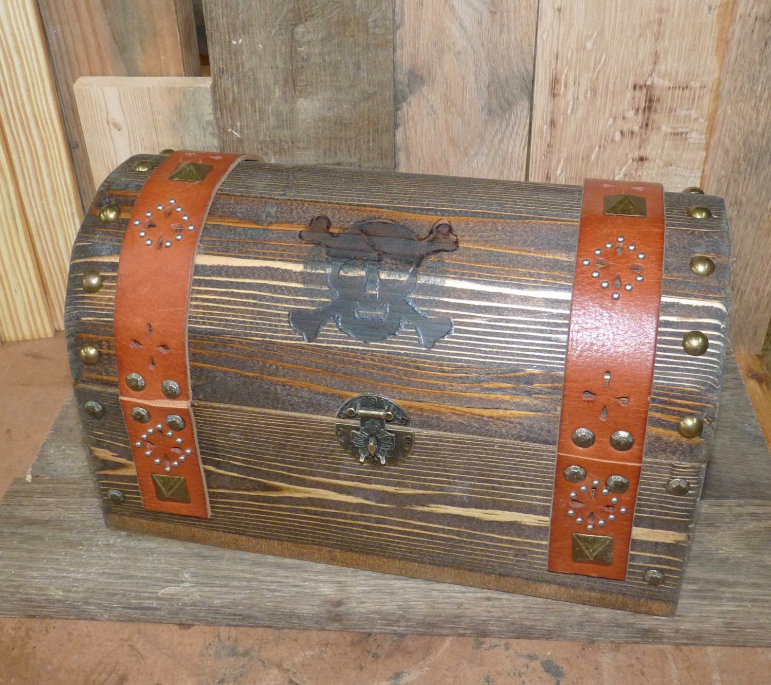 Real Wooden Pirate's treasure chest 5 cedar build by Inventorswood