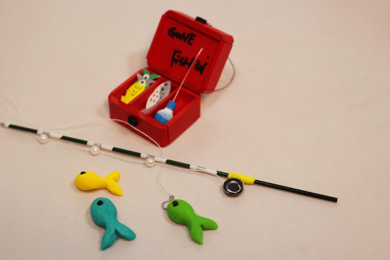 Miniature Fishing Pole & Tackle Box with 3 Fish Miniature