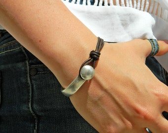 Women leather bracelet,leather bracelet,leather bracelet for women,beaded bracelet, silver plated,PC004