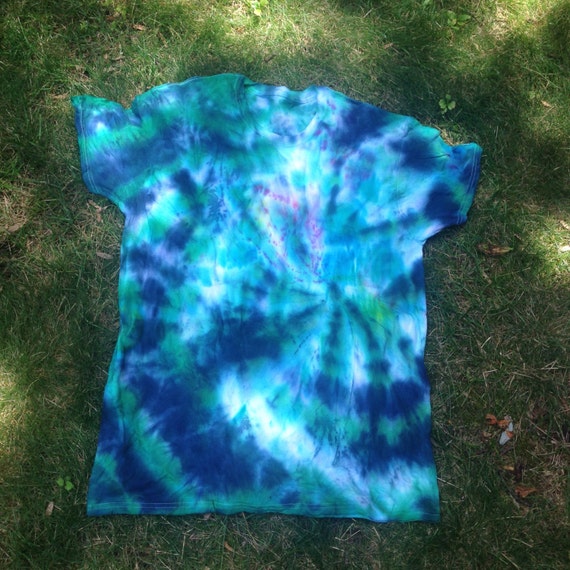 Tie Dye T-shirt Green and Blue Size Large