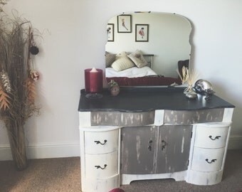 Vintage Distressed Vanity Table (Pick Up Only)