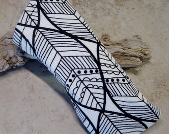 Sunglass Case, Eyeglass Sleeve, Black & White Tribal Fabric Case, Fabric Eye Glass Sleeve, Sunglass Sleeve, Eyewear Sleeve