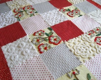 Ready Made "Retro Dogwood" Vintage Chenille Bedspread Quilt for Baby / Toddler, Sofa Throw, Cuddle Up!