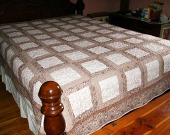 Framed block full size quilt
