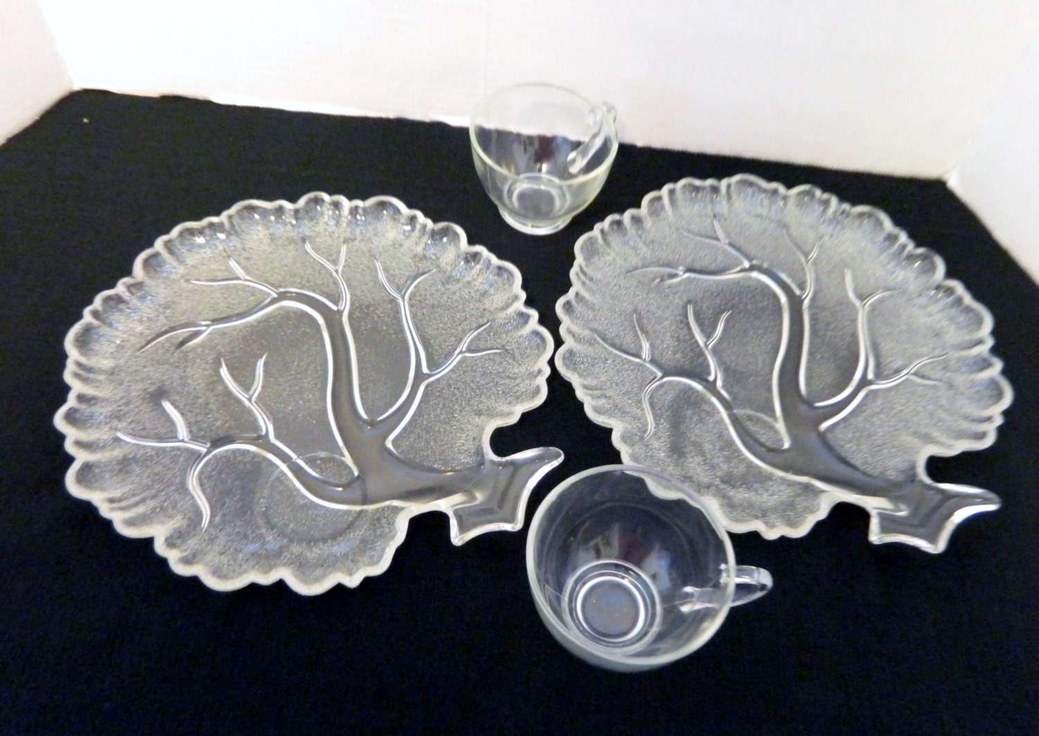 Hazel Atlas Orchard Tree of Life Crystal Textured Snack Plates