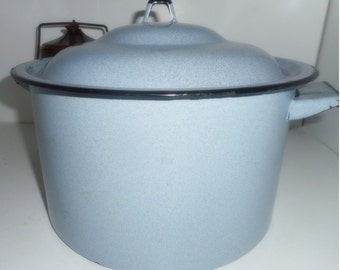 Enamelware, Pot, Cooking Pot ,Kitchen Pot ,Vintage Enamelware