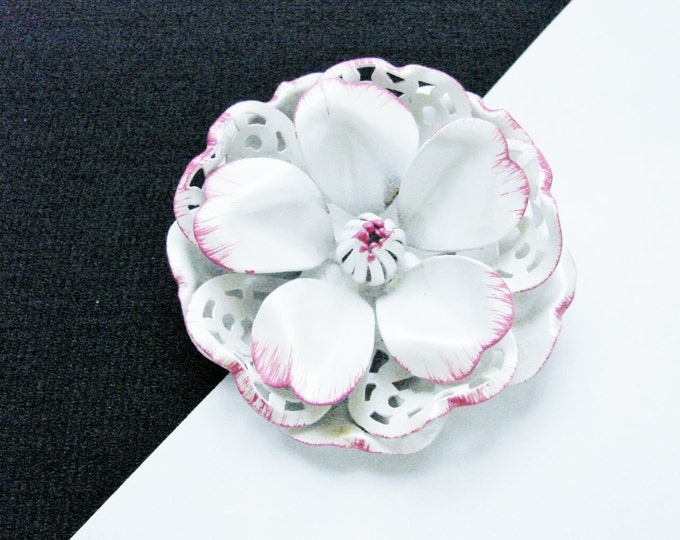 Large Vintage Enamel Floral Metal Brooch / White / Pink / 1960s Retro Jewelry / Jewellery