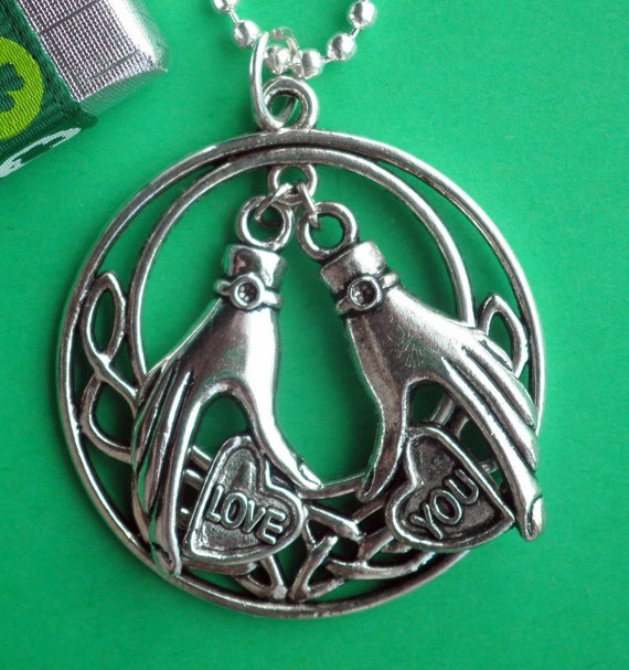 celtic-circle-of-life-pendant-with-love-by-vintageirishdresser