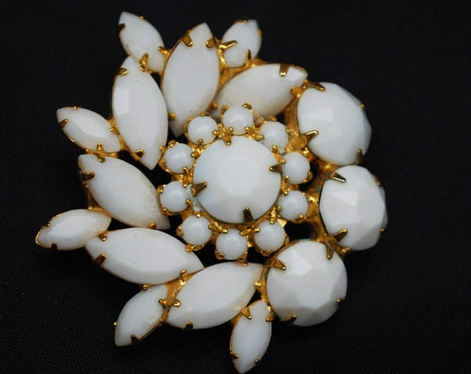 White Milk Glass Flower Brooch - Atomic - Snow flake Pin - Juliana style