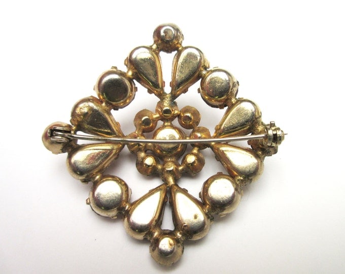 Purple Rhinestone Brooch - diamond shape - slightly domed - Mid Century Pin