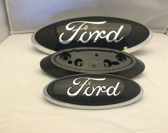 Genuine Ford Oval Emblem – F150 2013-2014 – OEM CL3Z9942528B – Direct Replacement – Body Hardware