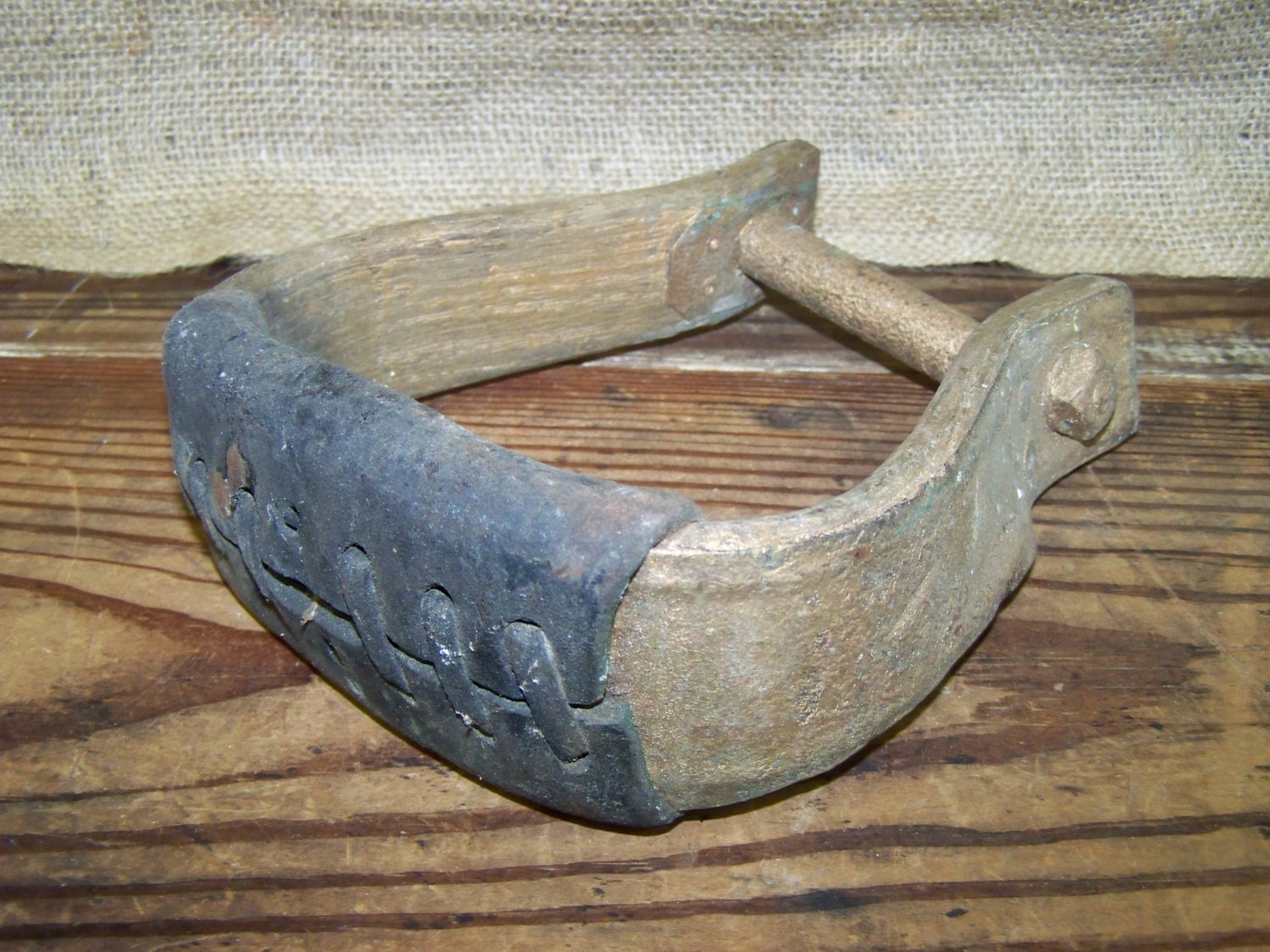 Old Stirrup Antique Stirrup