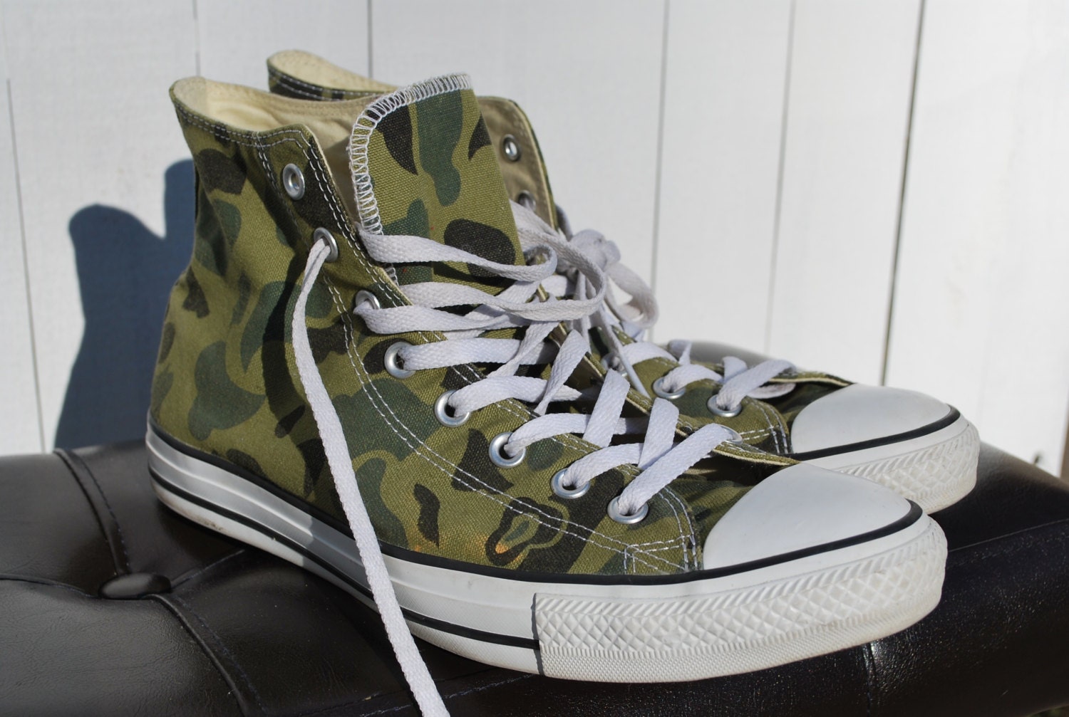 camo converse womens