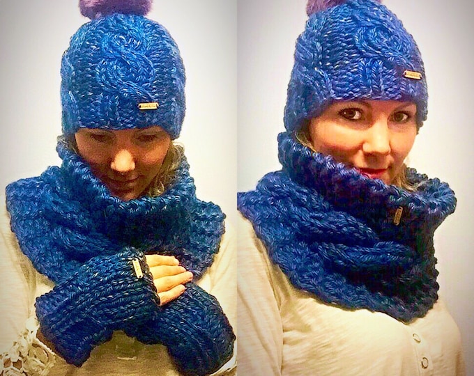 SALE! Peacock Blue Chunky Cable Knit Cowl Scarf, Oversize Winter Cowl in Blue, Purple, Green and Gold