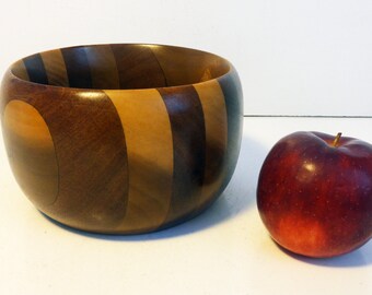 Vintage Danish Mid Century Modern Wooden Bowl - Small / Medium Sized Wood Bowl - Mid century Mod Two Toned Wood Bowl Home Decor