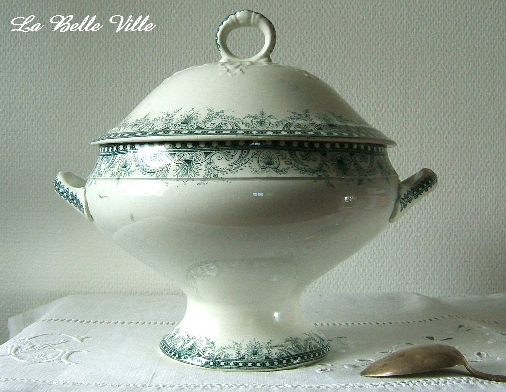 Antique French tureen Vintage large covered by LaBelleVille