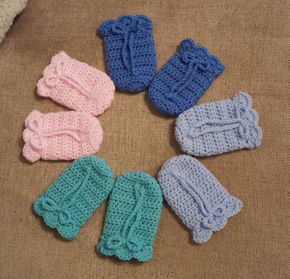 Baby mittens 3 6 months Thumbless Mittens - Baby - Size 3 to 6 month - Rainbow Baby Mittens - Infant Scratchless Mitts - Baby Accessory mysticneedle. 5 out of 5 stars () $ Favorite Add to See similar items There are 3 to 6 month mittens for sale on Etsy, and they .
