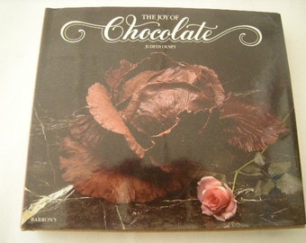 vintage cookbook-chocolate recipes-joy of chocolate-mouth watering -chocolate lovers-bakers-