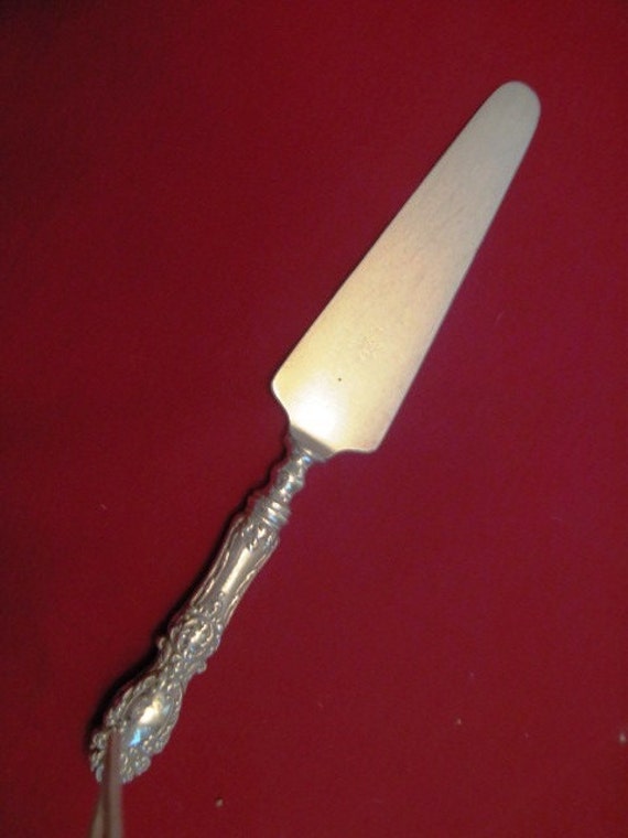 Wallace Sterling Silver Pie/Cake Knife Lucerne Pattern circa