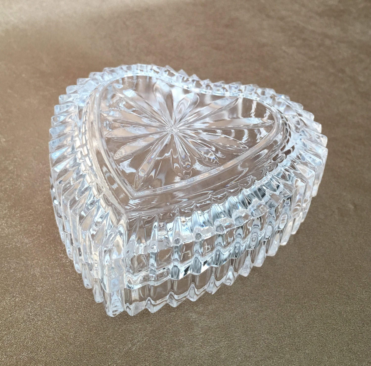 Crystal heart Box 24 Lead Crystal Bleikristall Germany