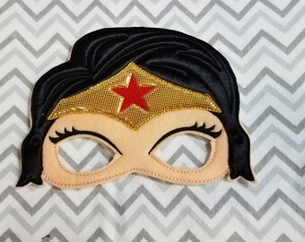 Wonder Woman Felt Mask - Party Favor, Pretend Play
