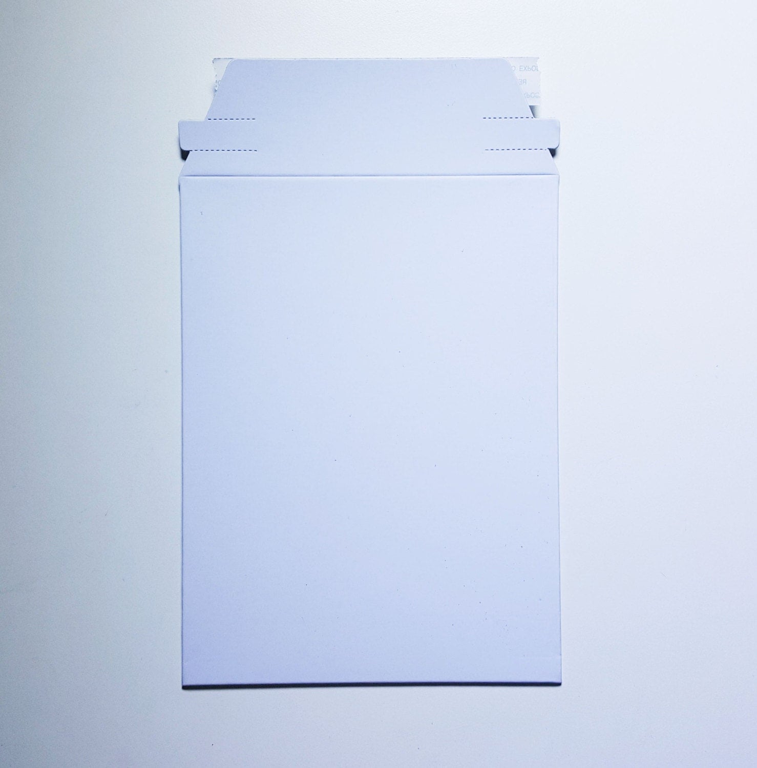 100 6x8 Inch Rigid Stay Flat Mailers Self Sealing Photo Cardboard