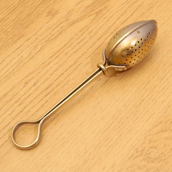 Spoon Tea Strainer / Bag Empress patent