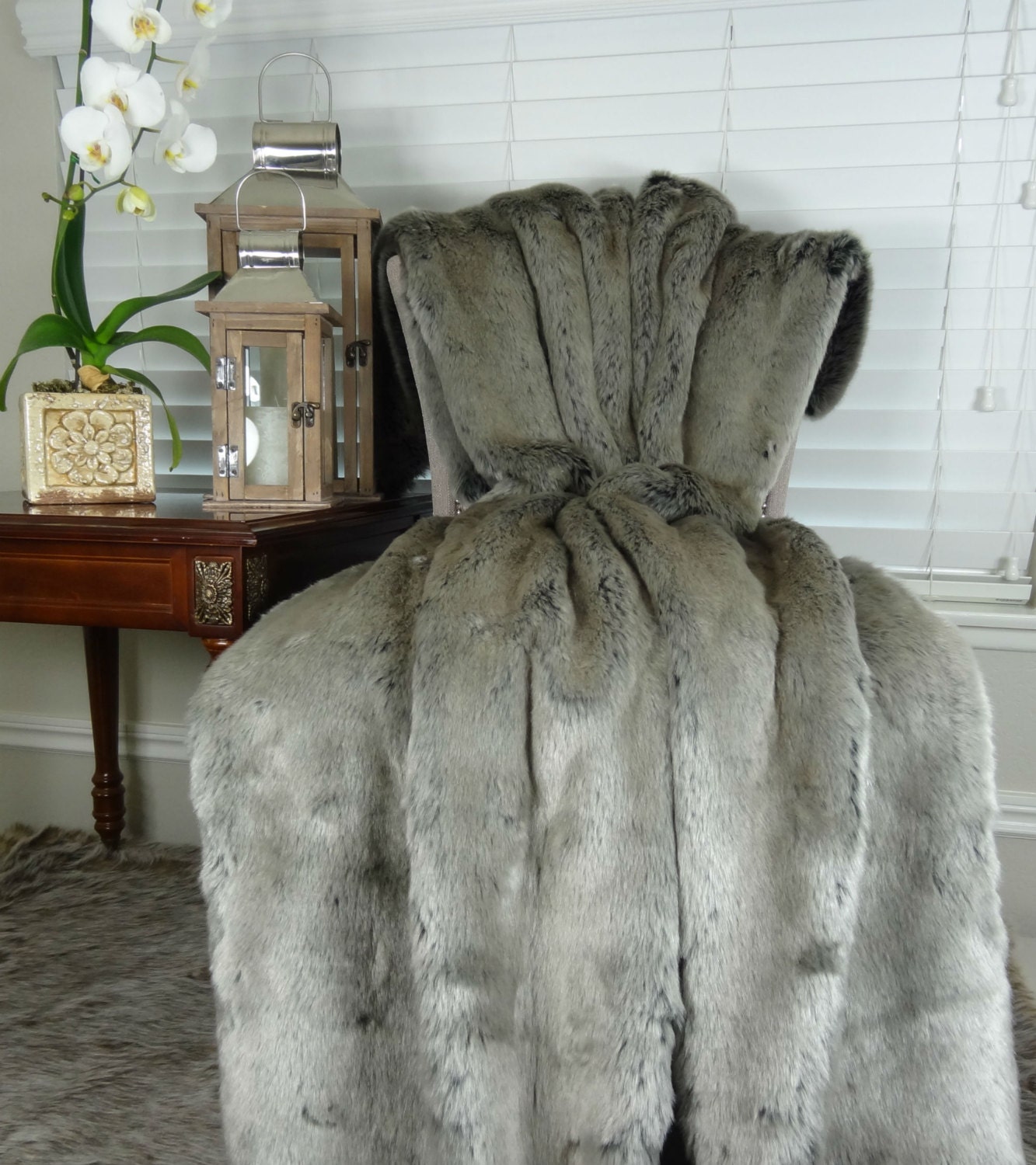 Tissavel Silver Gray Faux Fur Blanket Silver Fur Throw