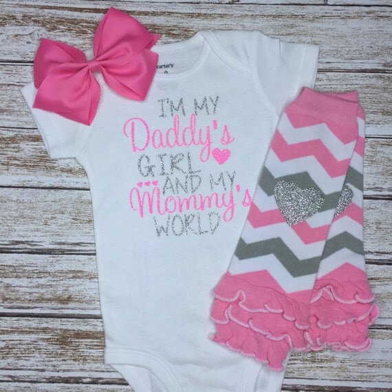 I'm my daddy's girl in my mommy's world onesie set, with optional leg ...