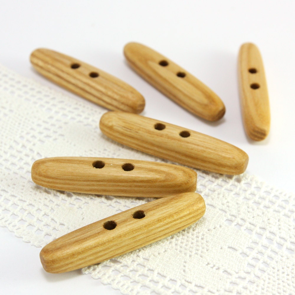 Handmade toggle buttons. 6 large ash wood toggles. Natural