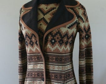 60's Gino Paoli Mod Brown Wool Monochrome Short Sleeve Mock Neck Shirt & Matching Blazer Abstract Aztec Pattern Made in Italy Size 12 M-783