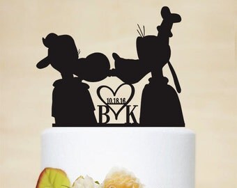 Goofy Cake topper,Custom Wedding Cake Topper,Disney Cake Topper,Initials Cake Topper With Wedding Date,Wedding Decoration,Kiss topper I032