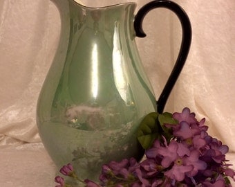 Green pearlescent Royal Bavarian pitcher