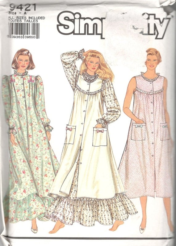 Simplicity 9421 1980s Misses Granny Flannel Nightgown and