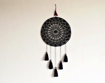 Dream catcher, crochet doily, wall decoration, black dreamcatcher, crochet mandala, home decor, attrape rêves, traumfänger, hanging, large