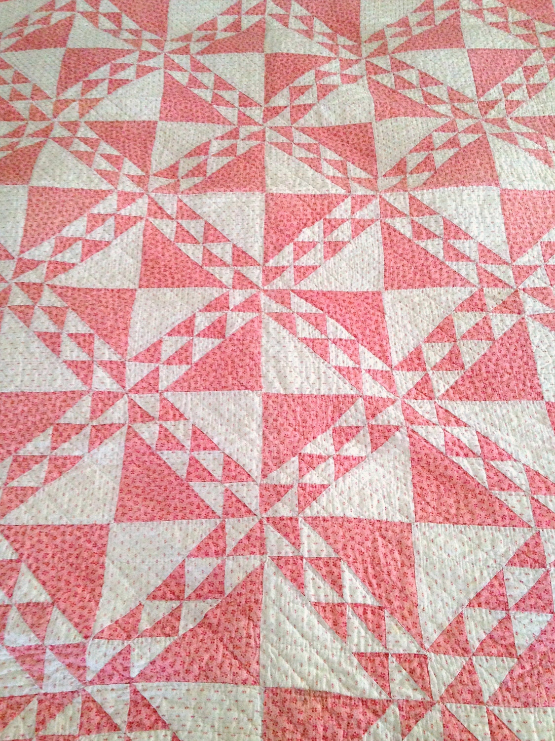 antique-quilt-beautiful-pink-and-white-quilt-double-pinks