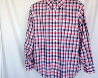 Black, White, and Red Plaid Roos Atkins Long Sleeved Vintage Mens Button Down