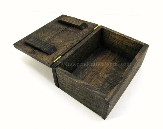 Rustic Reclaimed Wood Memento Box