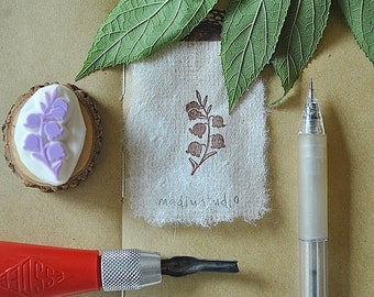 Flower no.1/Floral/ Rustic/ Hand carved Rubber stamp / Wood Mounted / Madin studio